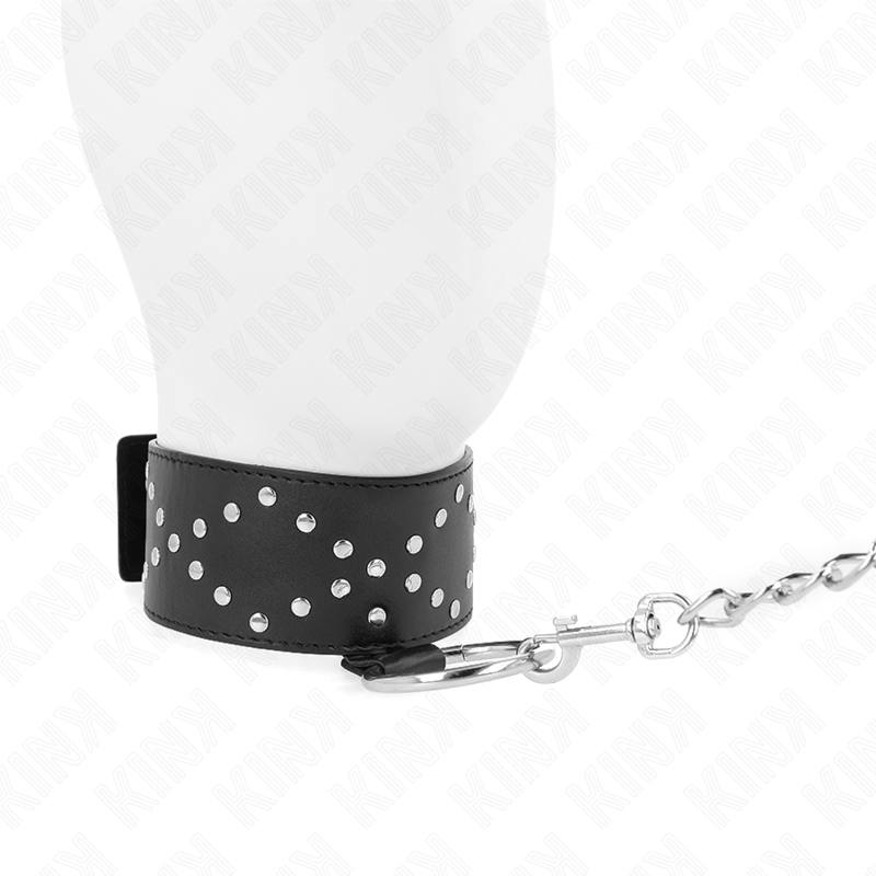 KINK - HALSBAND 65 CM MET LEIDSEL EN ZILVEREN STUDS MODEL 3 VERSTELBAAR 36-43 CM X 5 CM