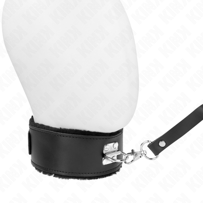 KINK - Halsband met riem 116 cm met zwarte leren band verstelbaar 40-48 cm x 6 cm
