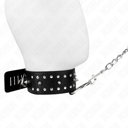 KINK - HALSBAND MET RIEM 65 CM EN LEIDSEL MET ZILVEREN STUDS MODEL 1 VERSTELBAAR 36-43 CM X 5 CM