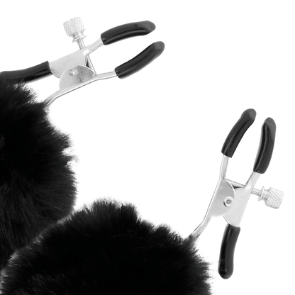 DARKNESS - TEPELKLEMMEN MET POMPONS 1